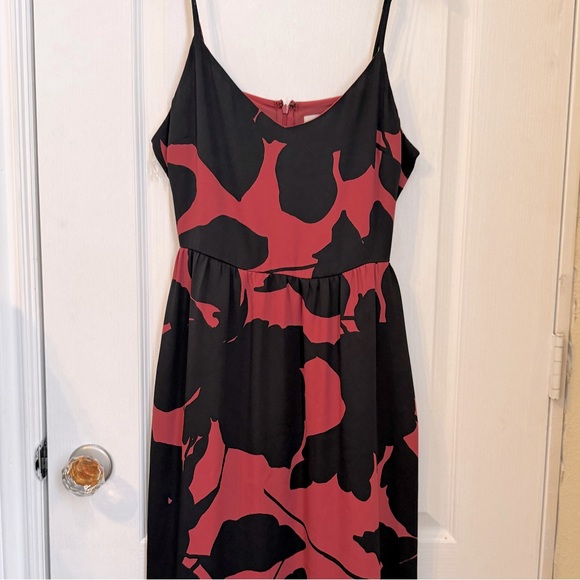 LIKE NEW! LOFT ANN TAYLOR MIDI DRESS. ADJUSTABLE STRAPS, LIGHTWEIGHT, BACK ZIP - Picture 14 of 14